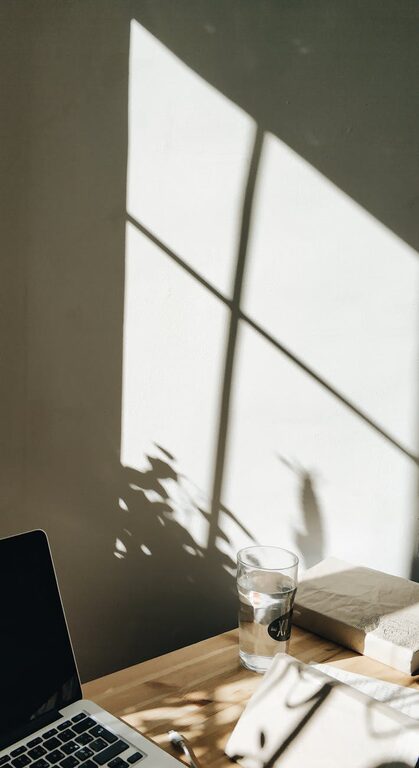 Tips for Creating a Relaxing Home Workspace to Boost Productivity