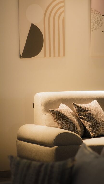 Simple Tips to Create a Cozy and Inviting Home Environment